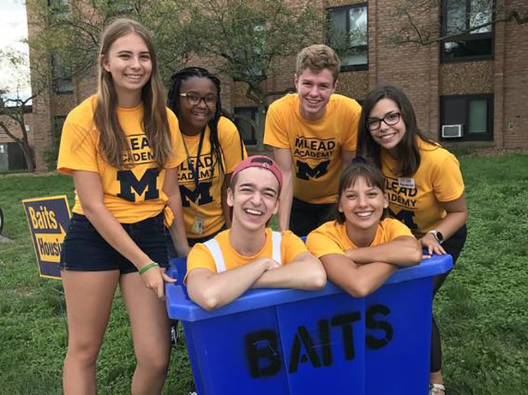 As #Wolverines prepare to #MoveInHoMe next week, there will be many   changes to regular traffic patterns on roads around campus. #URecord 