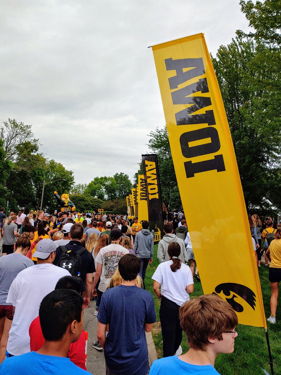 Eating and hanging out with thousands of our newest friends at the President&#39;s Block Party. #OnIowa19