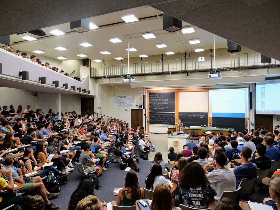 Day one of fall semester  Now, we’re on to day two!  You make us proud, Buffs! Keep up the hard work  #CUBoulder  (: Patrick Campbell)