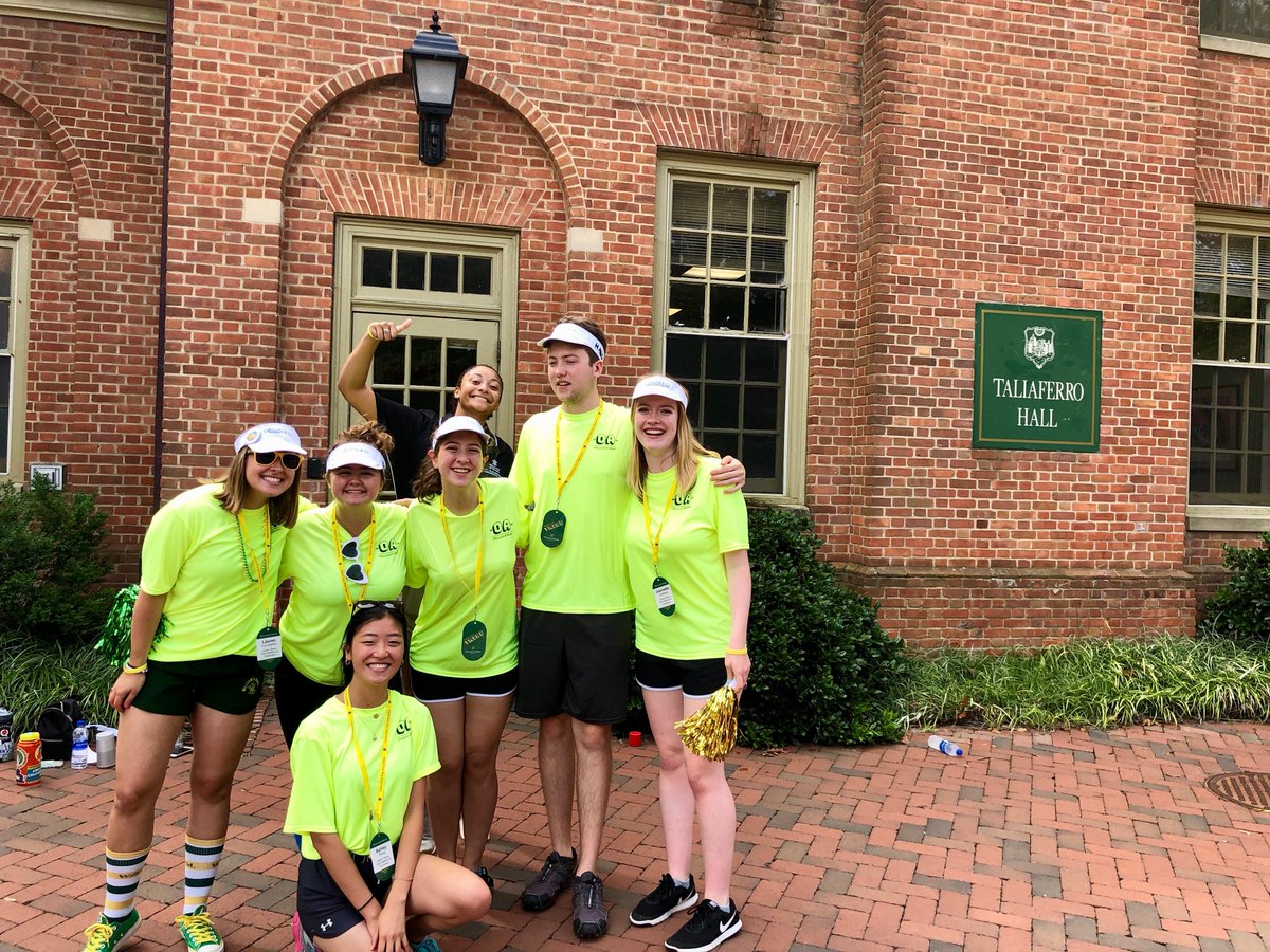 My very first #MoveInDay @williamandmary --best day at W&amp;M so far! A huge &quot;thank you&quot; to our great students whose dedication and enthusiasm are making this day memorable for our new students and their families! #GoTribe!