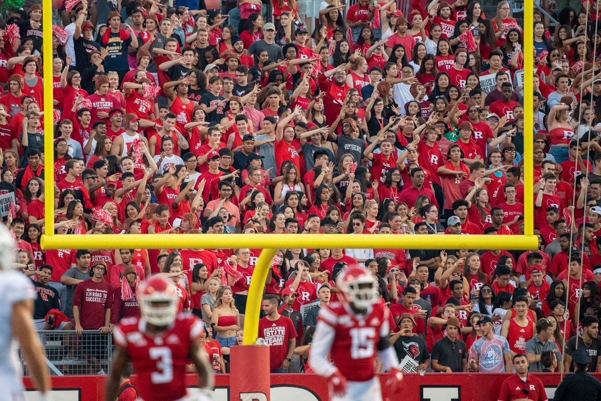 Hey @RutgersU Students: No need to leave your seat for a halftime snack this Saturday  Be in your seat with 5 minutes left in the 2nd Quarter to get a free  from @jerseymikes.  Don&#39;t forget to claim your  